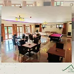 酒店 Dom Na Bialej Dolinie 3*